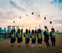 3 LÍ DO TẠI SAO SINH VIÊN KHÔNG NÊN TRÌ HOÃN VIỆC HỌC VÀO NĂM NAY