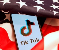 MỸ CÂN NHẮC CẤM ỨNG DỤNG TIKTOK CỦA TRUNG QUỐC