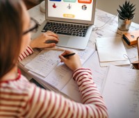 LÀM THẾ NÀO ĐỂ HỌC ONLINE HIỆU QUẢ?
