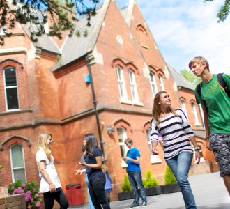 GIẤC MƠ IVY LEAGUE VÀ TOP 50 US UNIVERSITIES CHO SỰ ĐẦU TƯ DU HỌC NGHIÊM TÚC