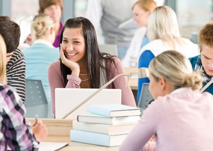 8 TRƯỜNG ĐẠI HỌC CUNG CẤP KHOÁ HỌC TỪ XA: LỰA CHỌN CHO MÙA CORONA