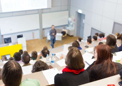 CÁC BÀI THI CHUẨN HÓA CẦN BIẾT KHI DU HỌC MỸ